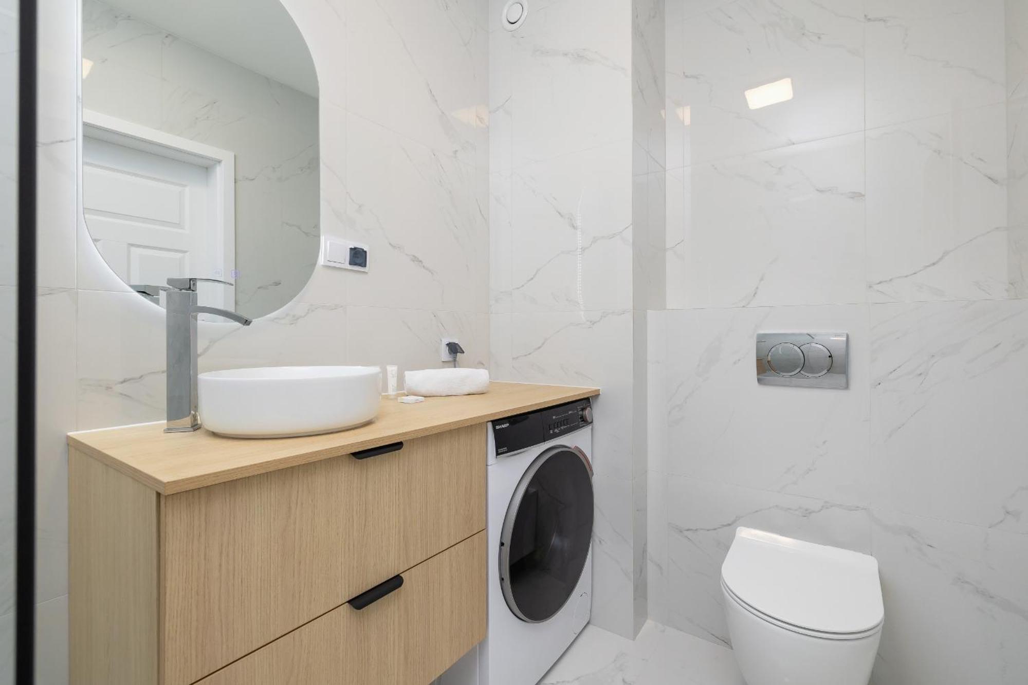 Krowoderska Apartment With Balcony Near City Center By Rent Like Home Krasków Εξωτερικό φωτογραφία